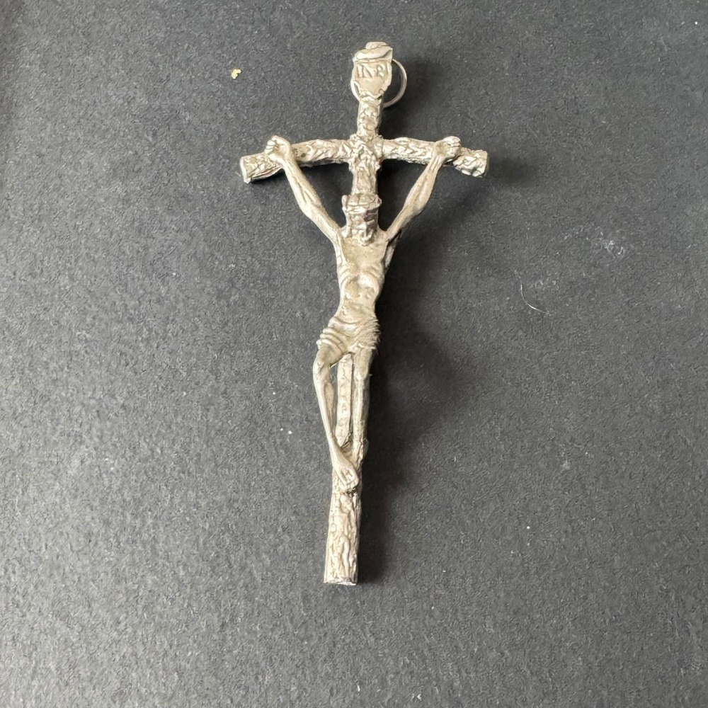Pewter Crucifix Pendant Religious Charm Jesus Christ INRI‎ Silver Tone